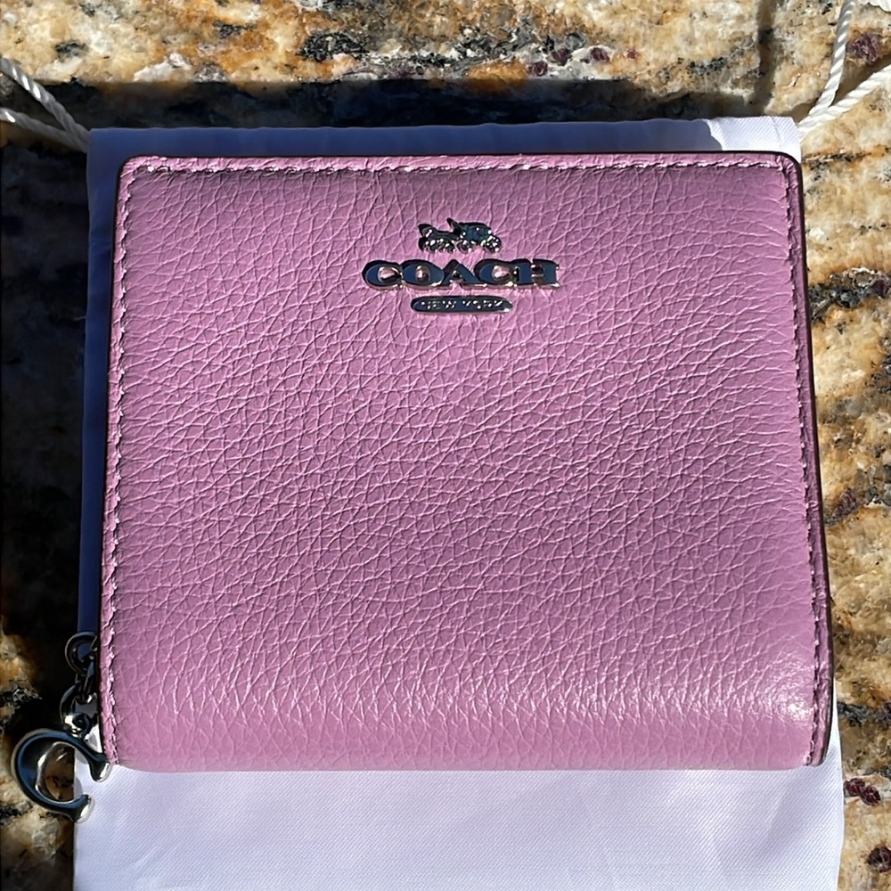 EUC Coach Compact Snap Wallet Lilac Pebbled Leather Silver Hardware - Picture 14 of 14